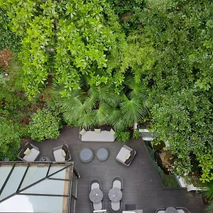 Hotel Garden-elysee, Paris