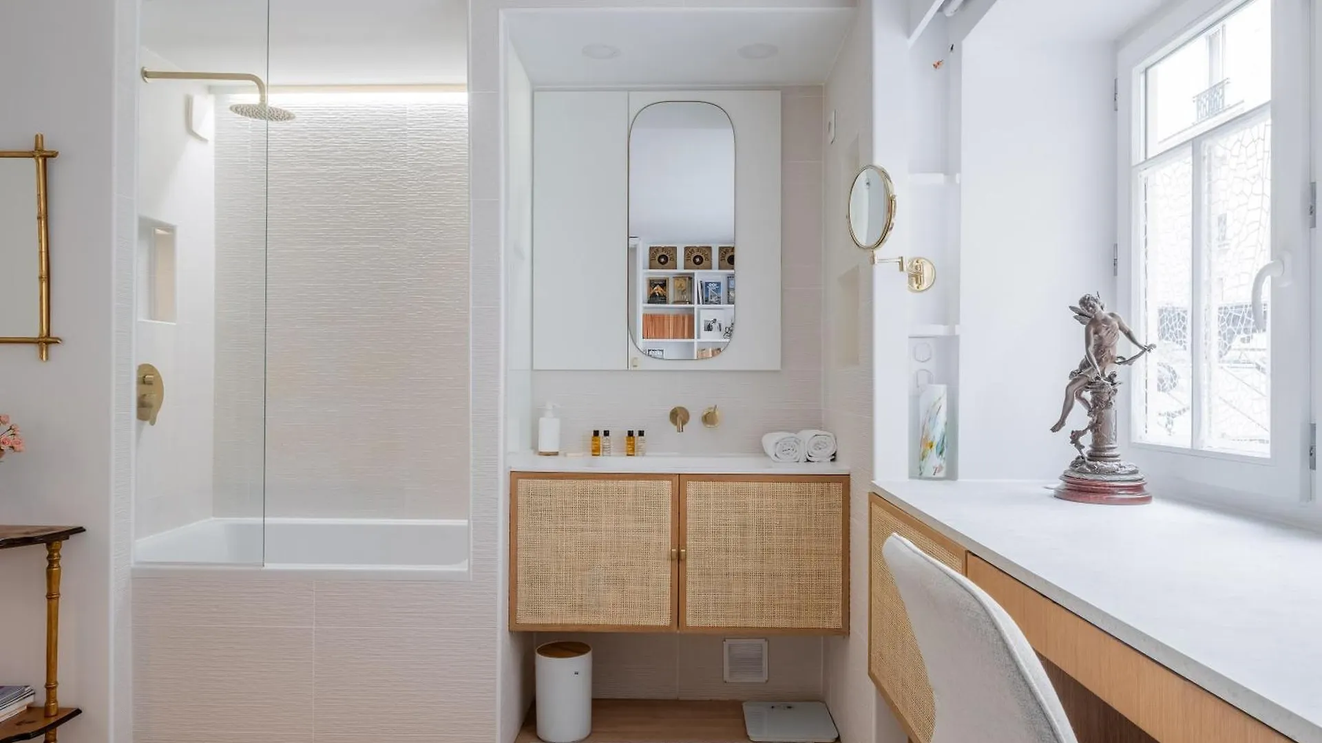 Veeve - Twilight Dreams Apartment Paris 0*,  France